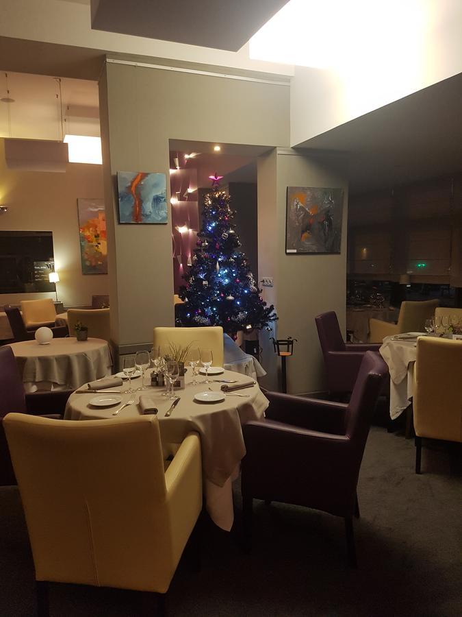 Logis - Hotel Du Nord Et Restaurant La Table D'Elisa Compiegne Luaran gambar